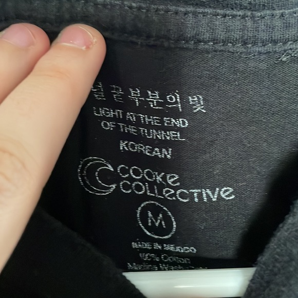 Cooke Collective Cropped Korean Character Flower Tee - Picture 3 of 3